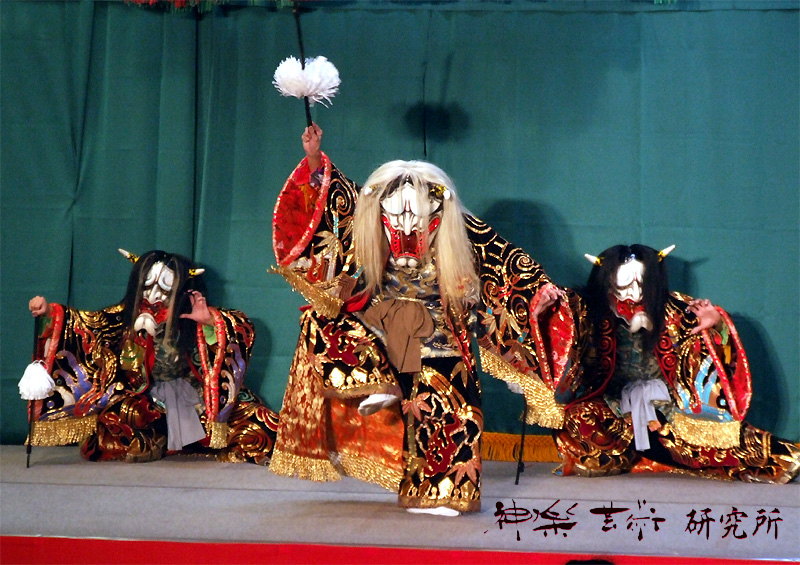 宮乃木神楽団 塵倫