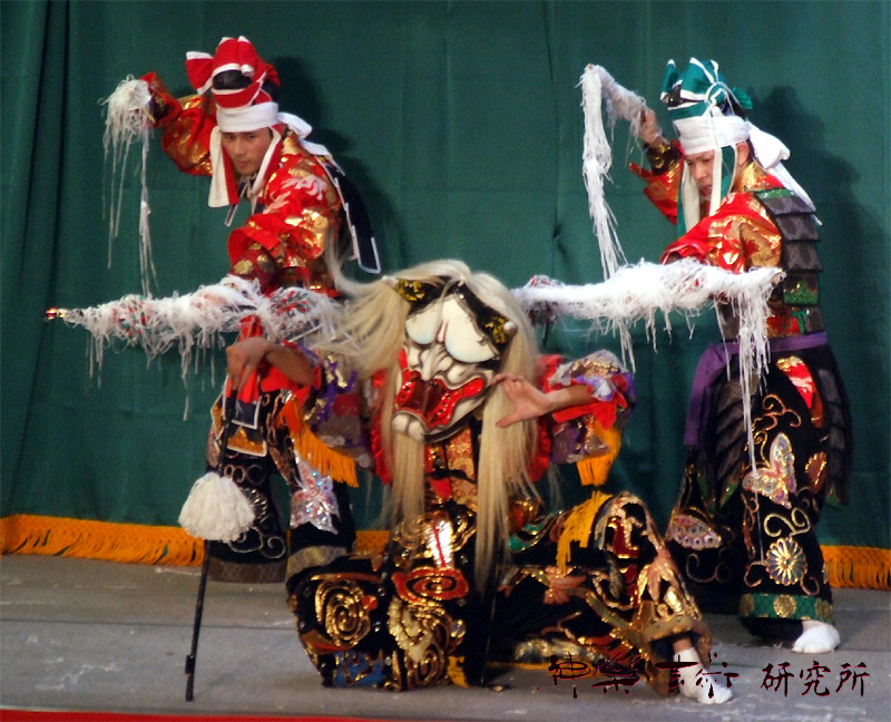 宮乃木神楽団 塵倫