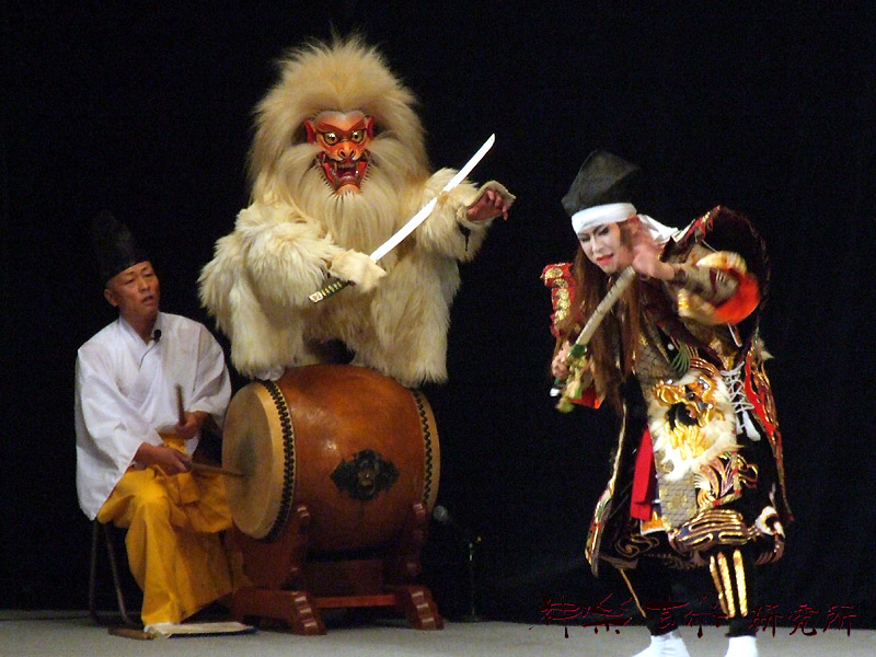 宮乃木神楽団 岩見重太郎