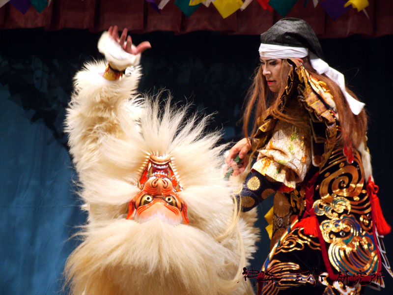 宮乃木神楽団 岩見重太郎