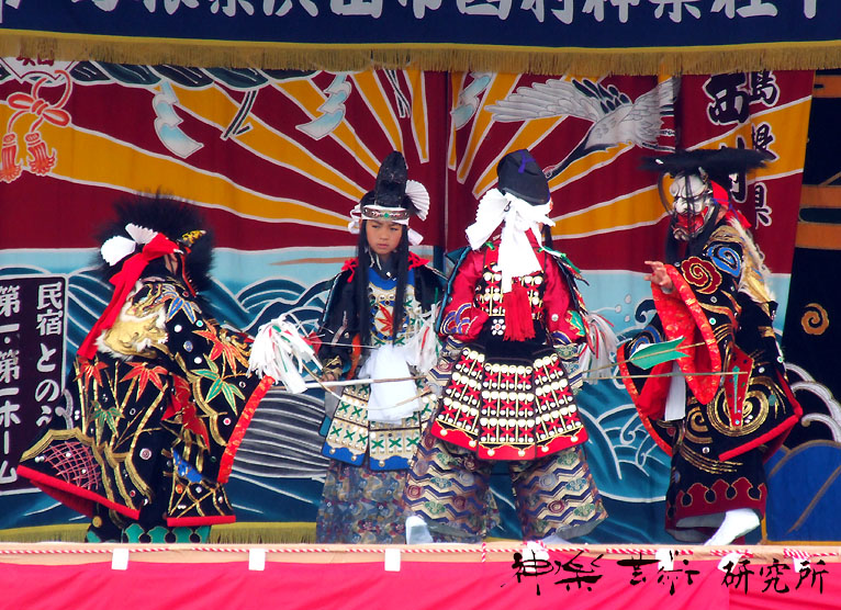 西村子供神楽社中 塵輪