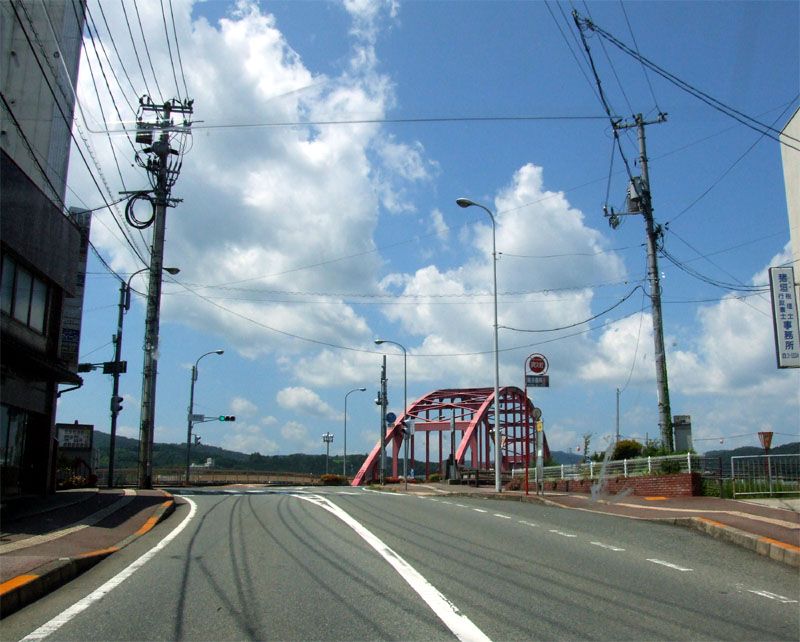 巴橋付近