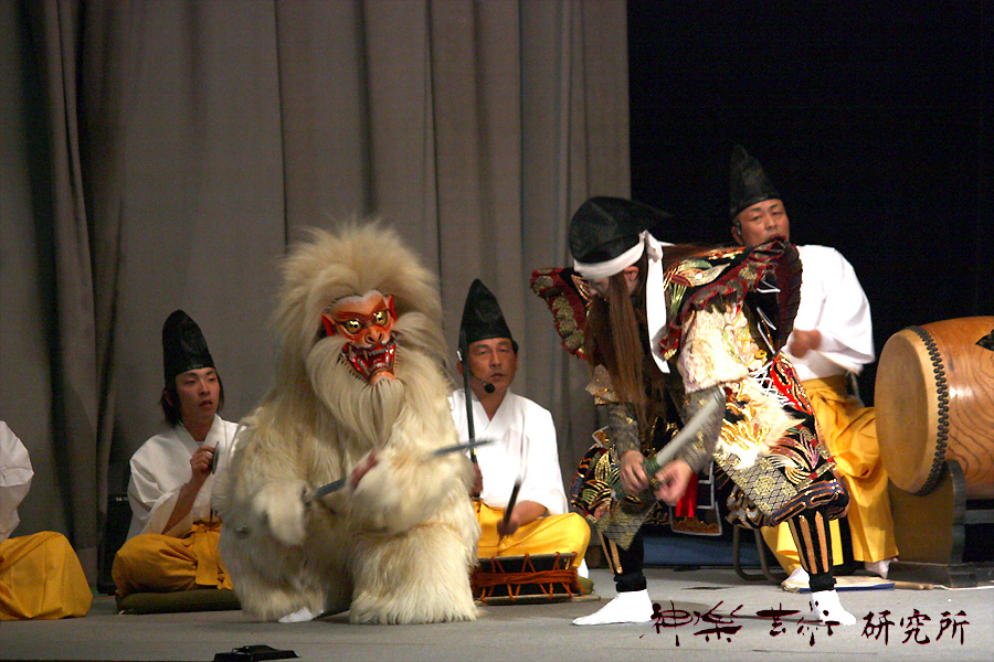宮乃木神楽団 岩見重太郎