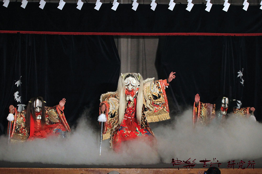 郷之崎神楽団 塵倫