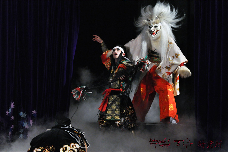 宮乃木神楽団 女狐退治
