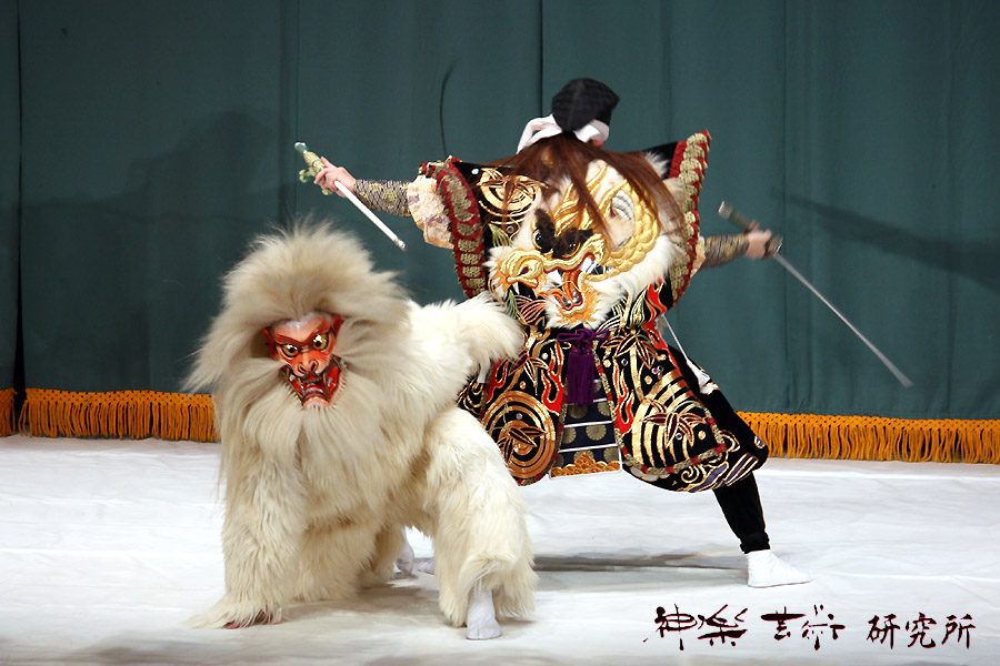 宮乃木神楽団 岩見重太郎